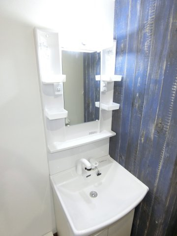 大阪市北区大淀中３丁目の賃貸マンションの洗面所