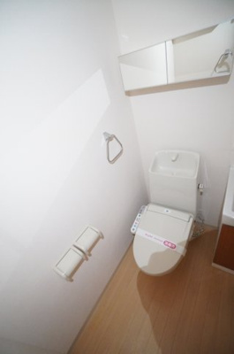 【トイレ】 | Ｙ.Ｃamphrier | ※同物件・同タイプの写真です。