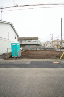 【外観】 | 【仲介手数料無料！！】日野市多摩平6丁目　新築戸建て（全2棟）2号棟　4580万円 | 令和８年４月５日撮影　建築中
