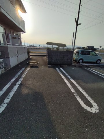 ヴィオラ　Bの駐車場