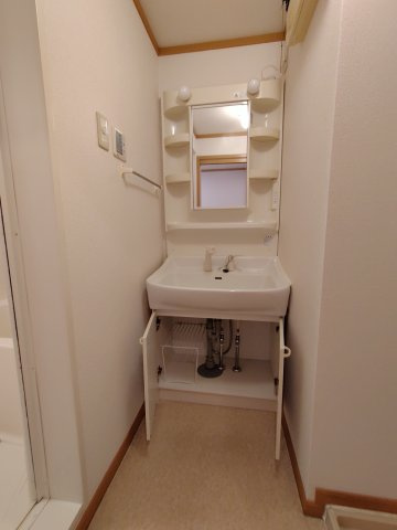 ヴィオラ　Bの洗面所