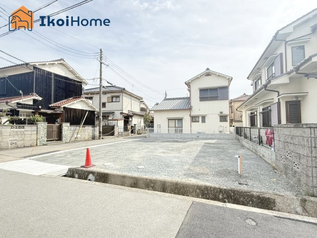 明石市大久保町江井島3期　新築戸建のエントランス|●年中無休：当日予約可●間取りは２階４部屋ございます！全室収納付き！お洒落な内装です！