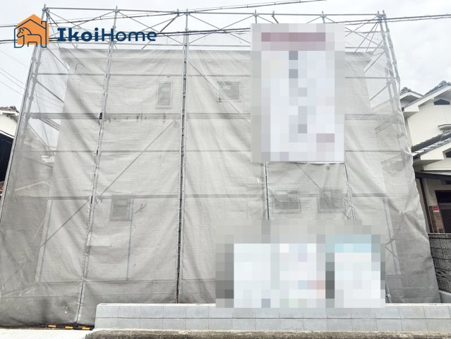 明石市大久保町江井島3期　新築戸建のエントランス|●年中無休：当日予約可●間取りは２階４部屋ございます！全室収納付き！お洒落な内装です！