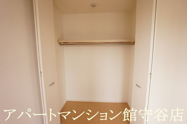 ヴァン・ボヌール中央の収納|反転です