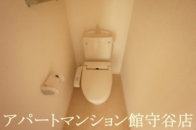ヴァン・ボヌール中央のトイレ|反転です