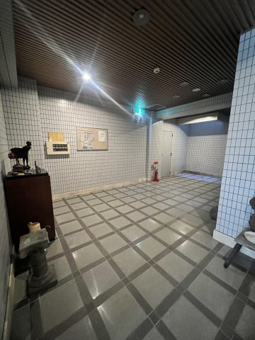 アルトゥーラ御影のロビー