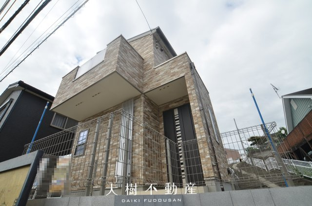 【外観】 | 海老名市望地2丁目　新築戸建て　全9棟【仲介手数料無料】
