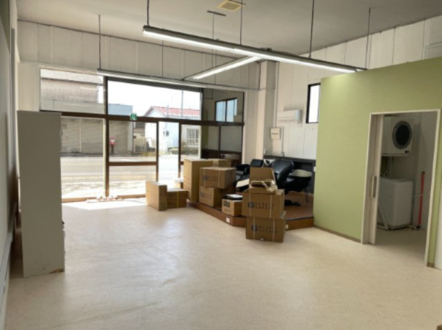 【内装】 | 大網白里市南横川　店舗付住宅 | 1階　店舗部(賃貸中)