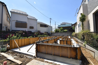 【外観】 | 鷺宮４丁目～「鷺ノ宮」駅８分・全部屋南向き～