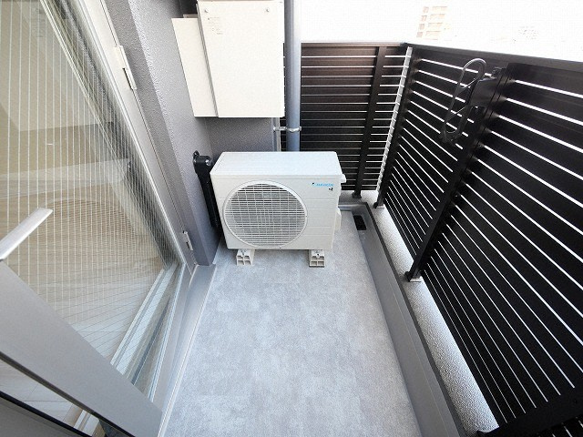 大阪市淀川区宮原２丁目の賃貸マンションのバルコニー