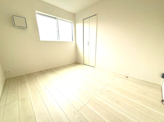 【洋室】 | 廿日市市前空４　（前空駅）全2区画　NO1 | 2階　洋室×3　収納付きでお部屋がスッキリ広く使えます。