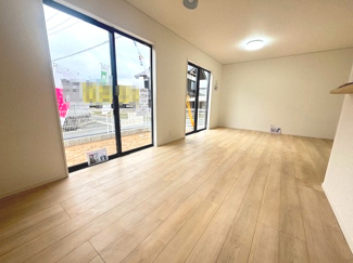 【居間・リビング】 | 安芸郡熊野町呉地1丁目　全7区画　NO7