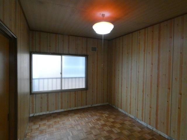 菅マンションの洋室