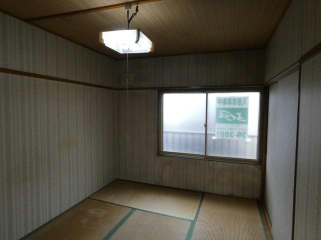 菅マンションの和室