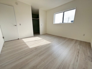 【洋室】 | 廿日市市大野字水口全2区画　NO1 | 2階　洋室×3　収納付きでお部屋がスッキリ広く使えます。