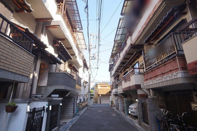 【前面道路含む現地写真】 | 平野区喜連東1丁目 | 【前面道路：幅員4ｍ】生活道路、行き止まりの為、静かな環境です♪