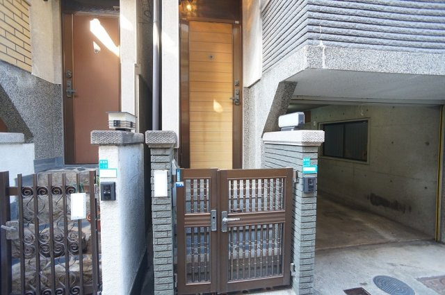 【玄関】 | 平野区喜連東1丁目 | 生活至便スーパー徒歩3分圏内です♪