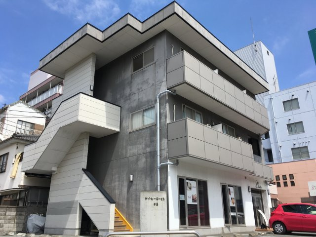 ケイ・ヒーロービルの外観