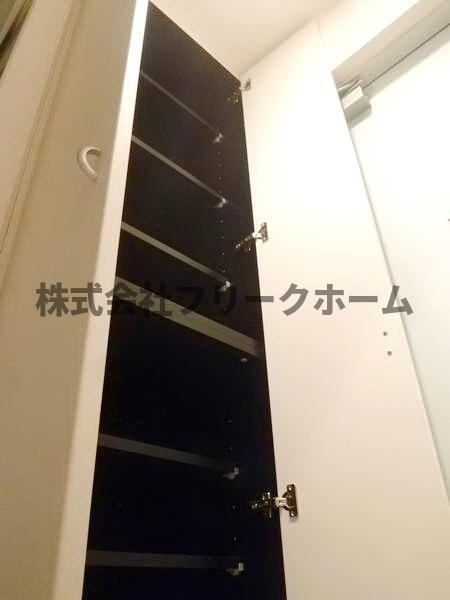 杉並区松庵１丁目の賃貸マンションの収納