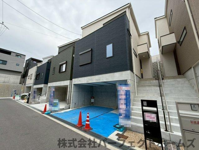 東中振1丁目戸建のエントランス