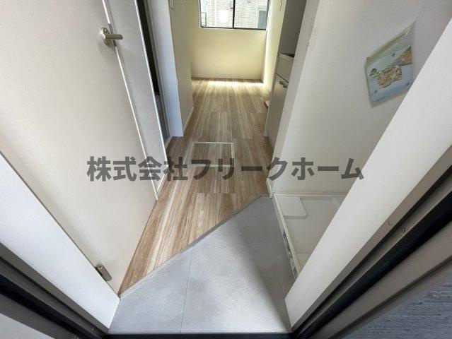 武蔵野市吉祥寺北町４丁目のアパートの玄関