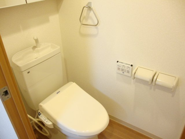 ウィステリア コートのトイレ|※同タイプの部屋写真です