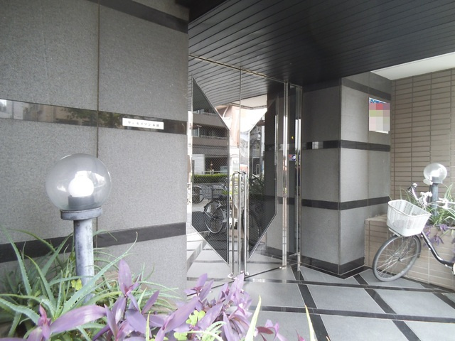 ヴェルメゾン赤羽のエントランス|入り口部分です！