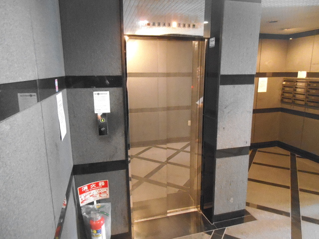 ヴェルメゾン赤羽のその他共用部分|エレベーターです！