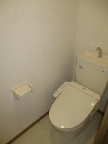 クラウン　ウエストのトイレ