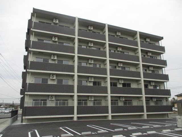 クラウン　ウエストの外観