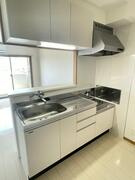 クラウン　ウエストのキッチン