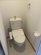 クラウン　ウエストのトイレ