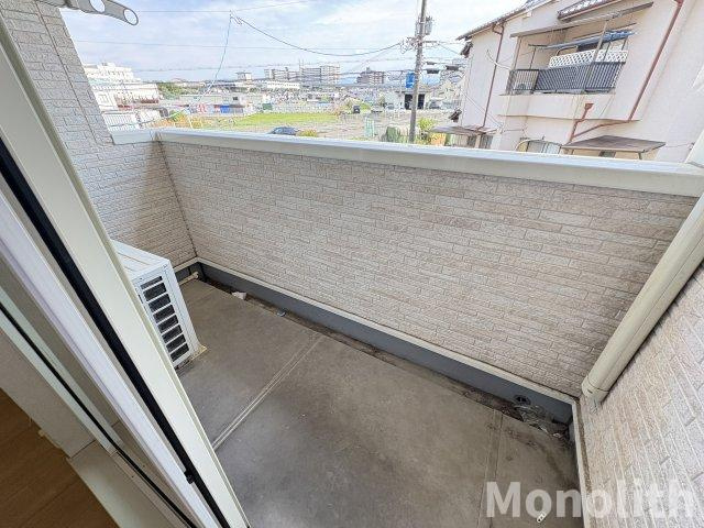 プラストサイドのバルコニー