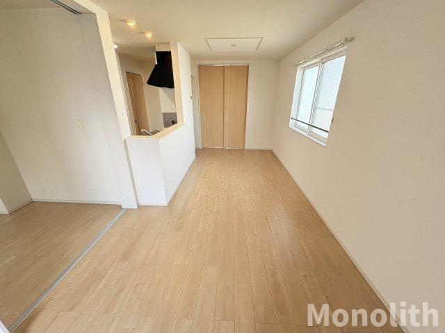 プラストサイドの居間・リビング