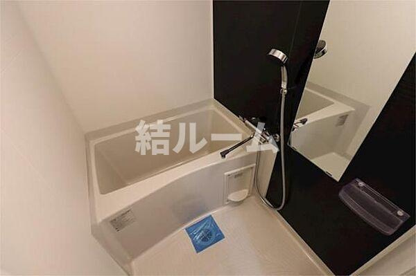 板橋区板橋４丁目の賃貸マンションの浴室