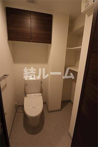 板橋区板橋４丁目の賃貸マンションのトイレ