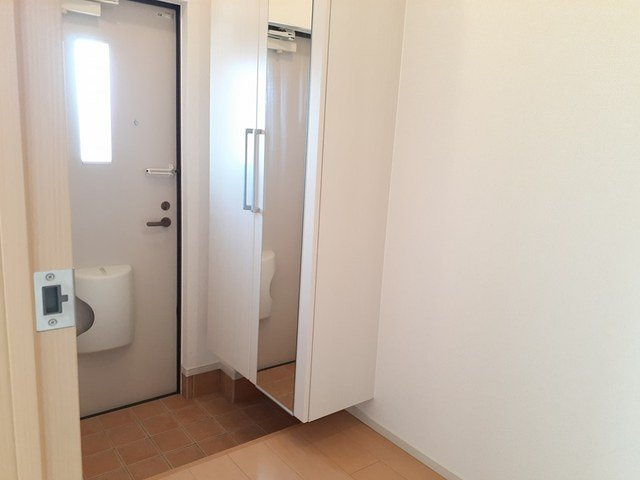 ヴァンベールⅡの玄関