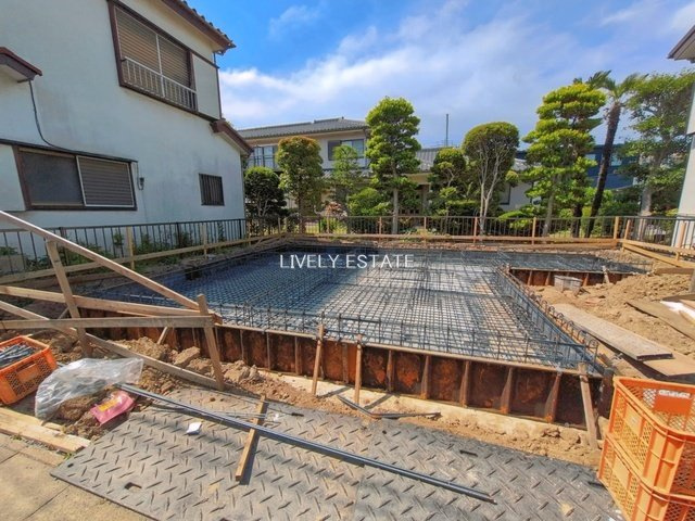 越谷市西方1丁目 新築分譲住宅の外観