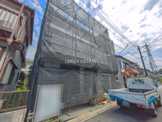 越谷市西方1丁目 新築分譲住宅の外観