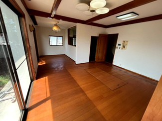 【居間・リビング】 | 廿日市市阿品4丁目【87坪】【中古戸建】 | 日当たり良好の広々としたリビング☆