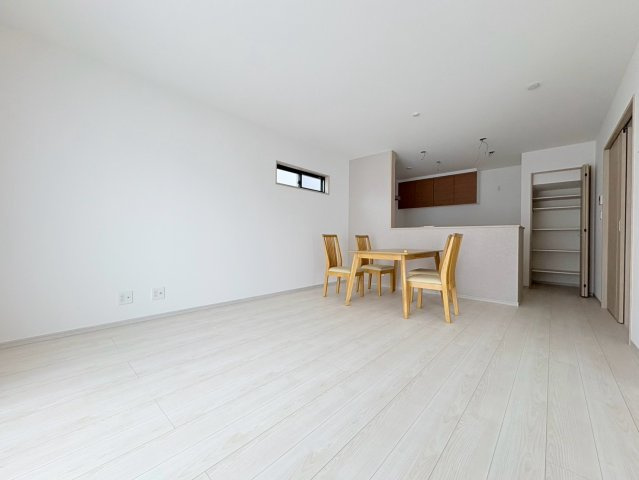 新築戸建　岐阜市東鶉5丁目　全5区画分譲の浴室|浴室乾燥機は、浴室についている乾燥機で、乾燥の他に換気、暖房、冷風等、さまざまな機能があります。 