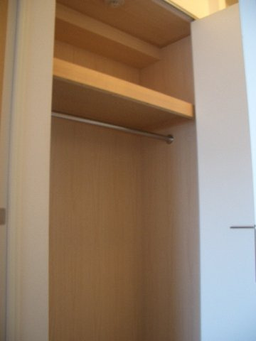 ミッツ・メロディアの居間・リビング|大きめのクロゼットです