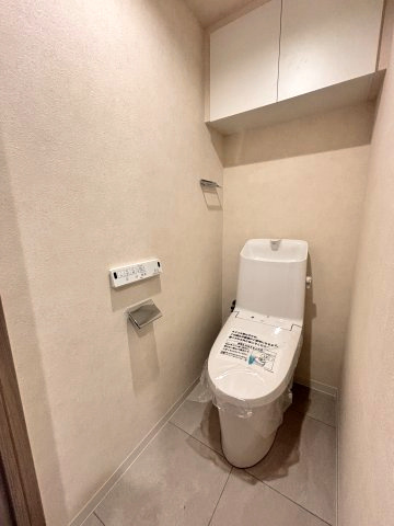リフォーム済み　温水洗浄便座付きトイレ　