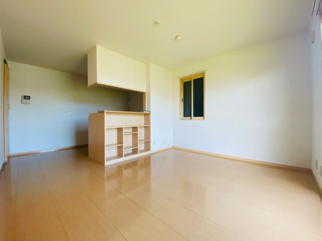ヒルグレイスA棟の居間・リビング|※同建物、別部屋画像
