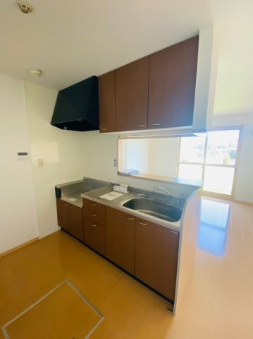 ヒルグレイスA棟のキッチン|※同建物、別部屋画像