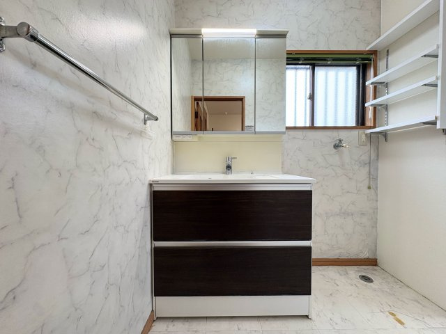 【独立洗面台】 | 片縄北7丁目中古戸建