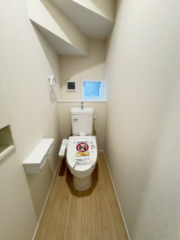 新築戸建　富士市入山瀬第9全2棟　2号棟のトイレ