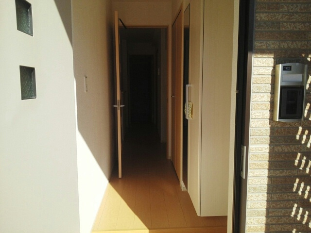 ラーナ・コンフォルトBの玄関