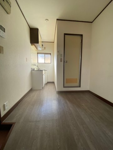 西東京市保谷町３丁目のアパートの居間・リビング|おしゃれな居間です