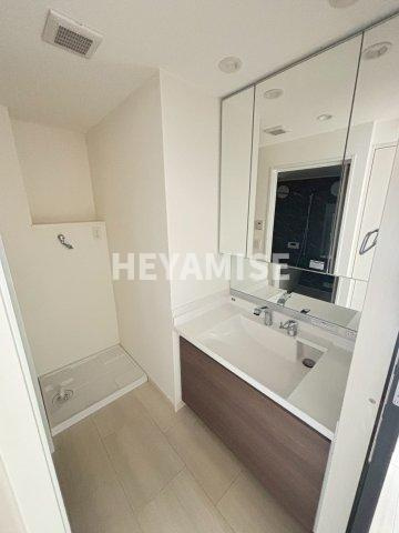 オーヴィジョン三芳の洗面所